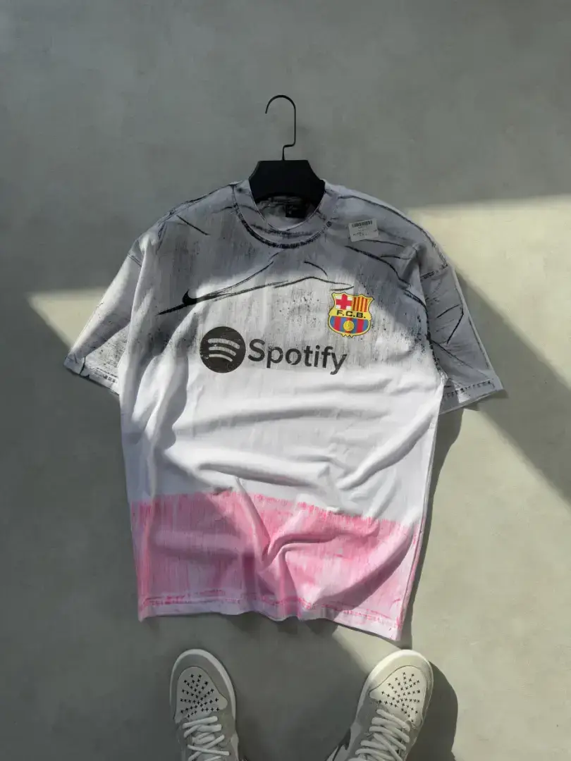 کیت بارسلونا - تصویر 2