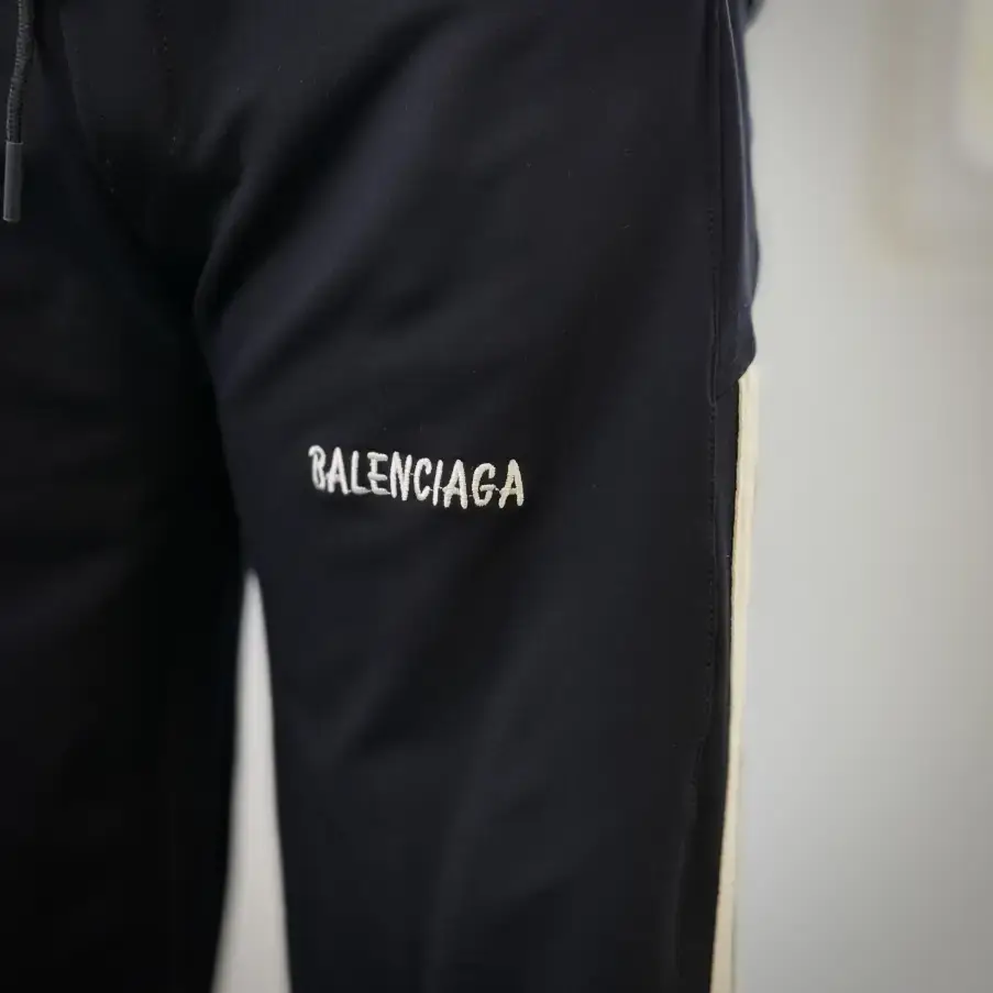 شلوار اسلش بگ نوار کنفی بالنسیاگا - تصویر 2