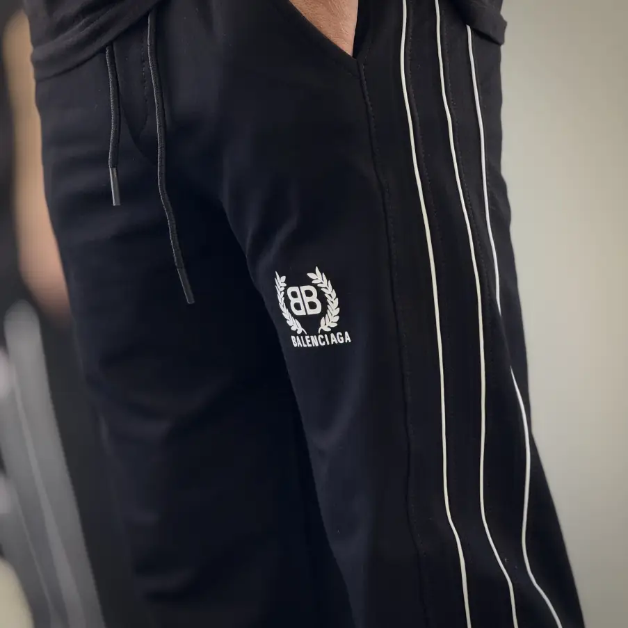 شلوار اسلش بگ بالنسیاگا سه خط - تصویر 3