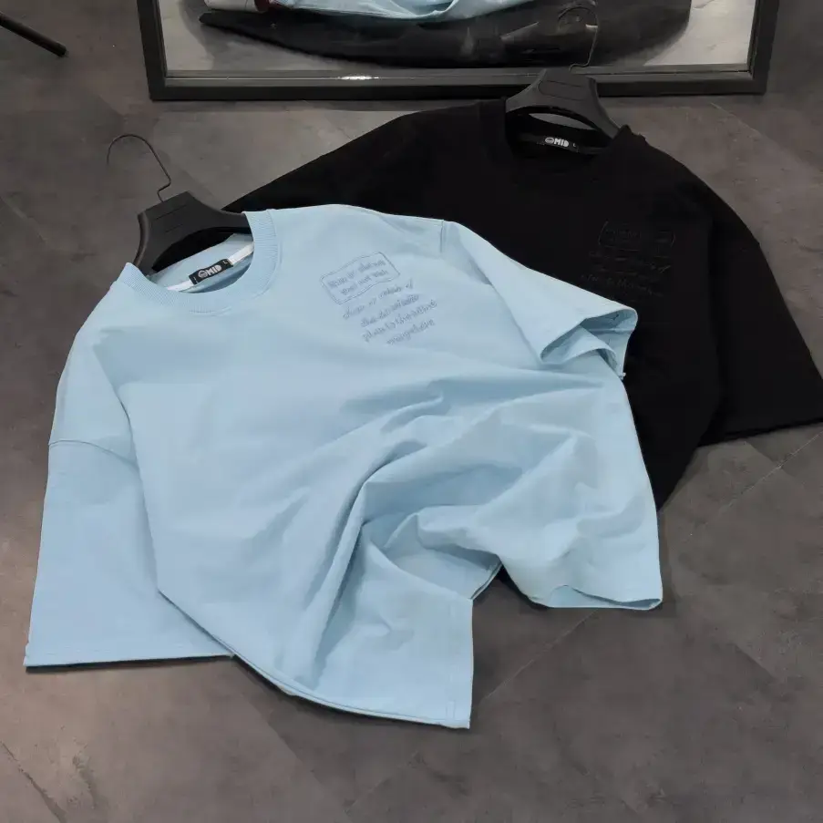 تیشرت باکسی گلدوزی مینیمال - تصویر 2