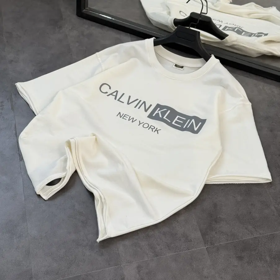 تیشرت باکسی مینیمال Calvin klein - تصویر 1